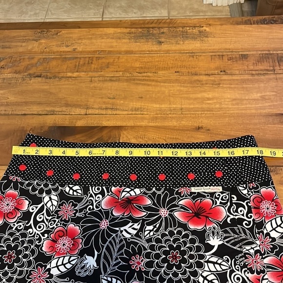 SWEET Spot adjustable/reversible skirt - Picture 3 of 8